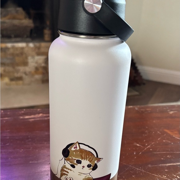 Funkrin Other - Funkrin Cute Cat Design White Water Bottle
